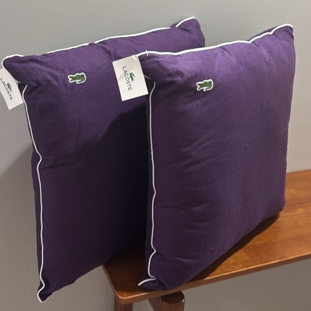 LACOSTE Decorative Pillows Gothic Grape